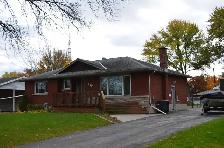 Entire House 3 1 Bedroom Bungalow in Niagara Falls/Chippewa - Photo 11