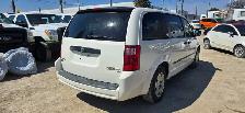 2009 Dodge Grand Caravan SE Passenger van Stow N' Go - runs like - Photo 4