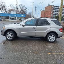 2007 Mercedes-Benz M-Class ML 500 5.0L Fantastic condition insid - Photo 2