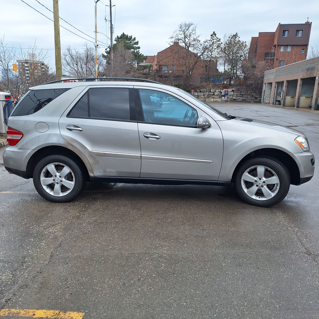 2007 Mercedes-Benz M-Class ML 500 5.0L Fantastic condition insid - Photo 6