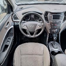 2018 Hyundai Santa Fe XL 7 seats 3.3l 6cyl, drives and feels ver - Photo 10