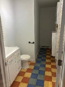 Grand 3 1/2 à Homa avec electros et internet haute vitesse au 3e - Photo 3