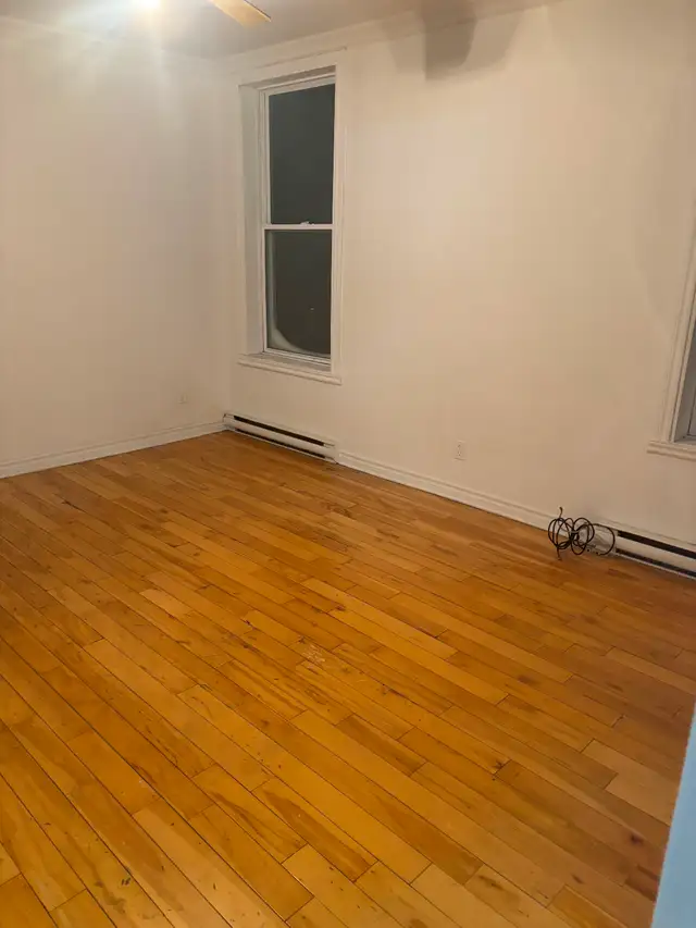 Grand 3 1/2 à Homa avec electros et internet haute vitesse au 3e - Photo 5