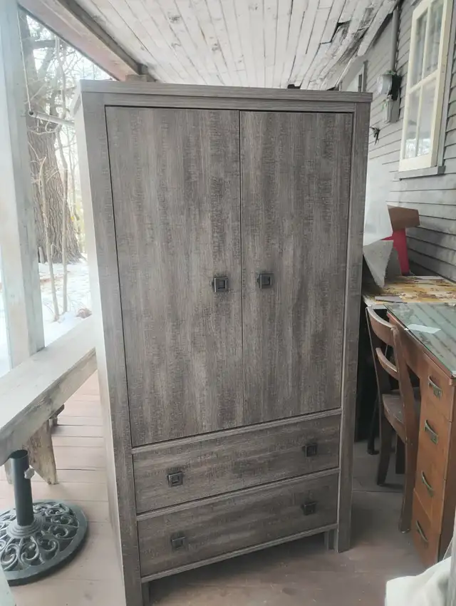 Ensemble de chambre à coucher: lit, armoire(x2) et commode - Photo 8