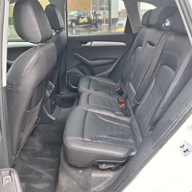 2015 Audi Q5 2.0T Technik, no accidents, 17 service records - Photo 17