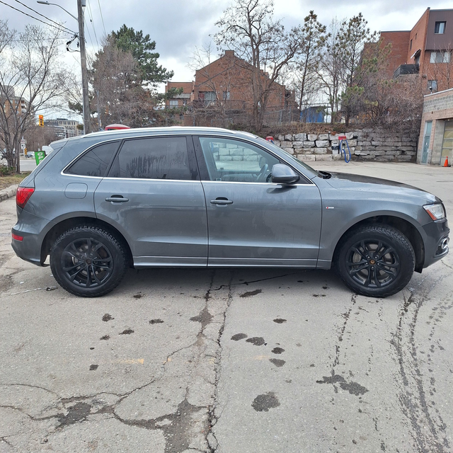 2014 Audi Q5 3.0L Technik loaded and very well maintained! - Photo 6