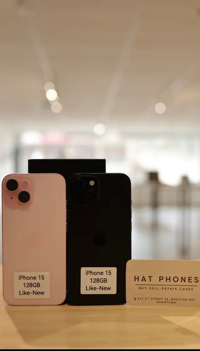 iPhone 15 - HAT PHONES