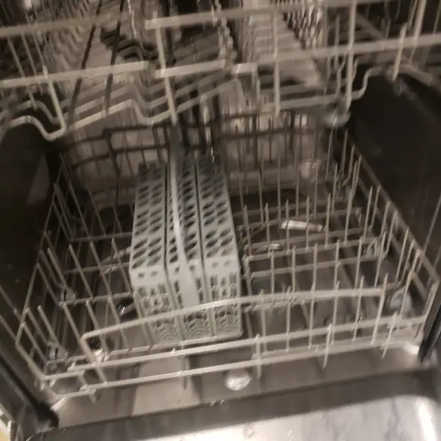 Countertop G.E.  Dishwasher Clean White, Free Delivery - Photo 4