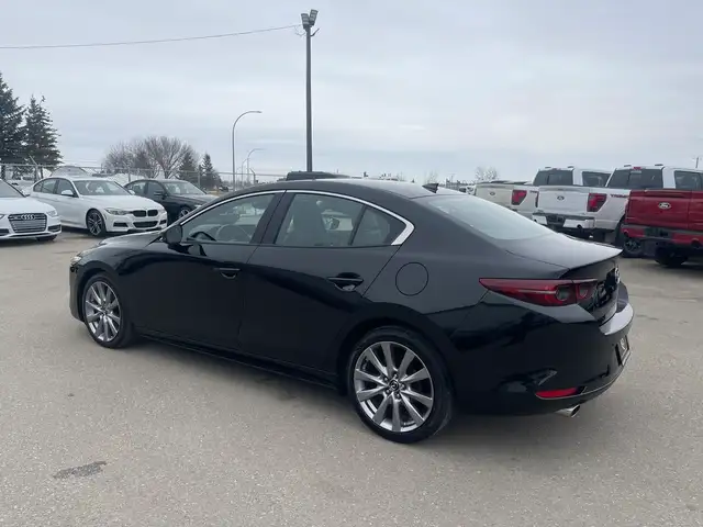 2019 Mazda Mazda3 GT Auto /NAVIGATION/B.CAM/LEATHER/SUNROOF - Photo 5