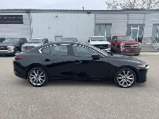 2019 Mazda Mazda3 GT Auto /NAVIGATION/B.CAM/LEATHER/SUNROOF - Photo 8