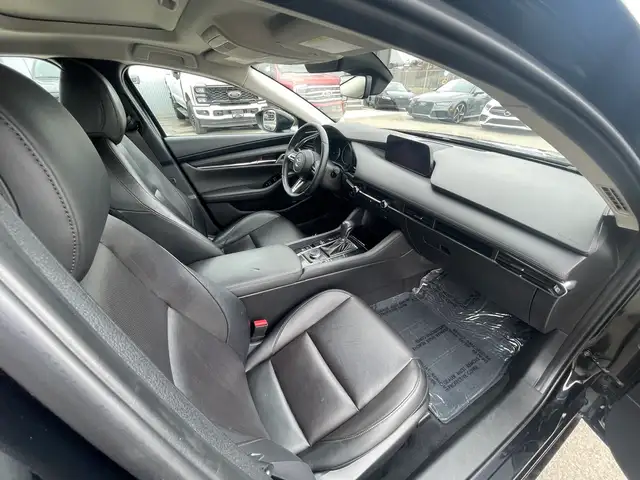 2019 Mazda Mazda3 GT Auto /NAVIGATION/B.CAM/LEATHER/SUNROOF - Photo 10