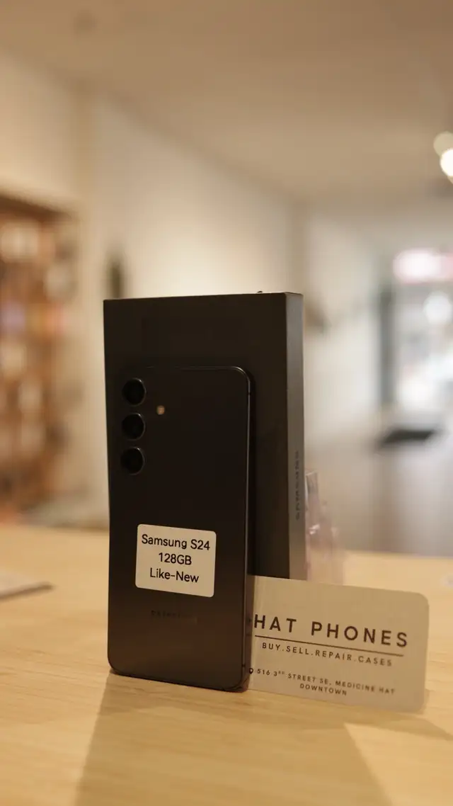 Samsung S24 - HAT PHONES