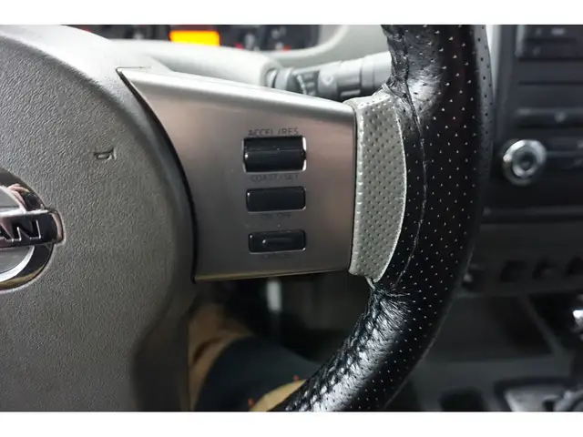 2010 Nissan Frontier SE V6 4.0L 4X4 - CREW CAB AUTO MAGS A/C 150 - Photo 24