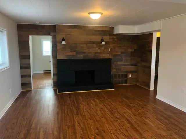 2 Bedroom, Beach 2, laundry, 4 parking, storage