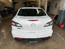 2011 Mazda Mazda3 - Photo 2