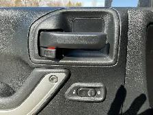 2017 Jeep Wrangler Unlimited Sahara 4WD - NAV! BLUETOOTH! REMOTE - Photo 13