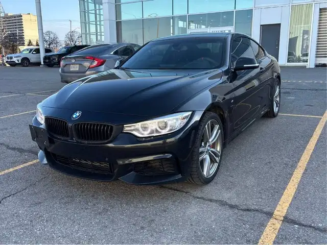 2014 BMW 4 Series 435i xDrive - LEATHER! NAV! BACK-UP CAM! SUNRO