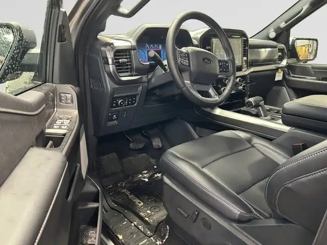 2025 Ford F-150 Lariat - Photo 12