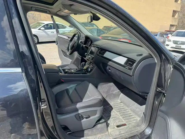 2012 Volkswagen Touareg 4dr V6 Comfortline - Photo 11