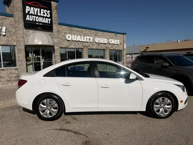2015 Chevrolet Cruze 1LT - Photo 2