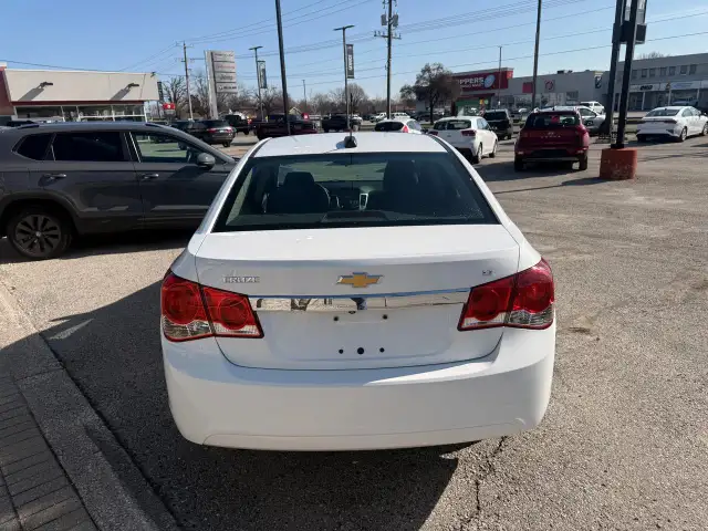 2015 Chevrolet Cruze 1LT - Photo 4