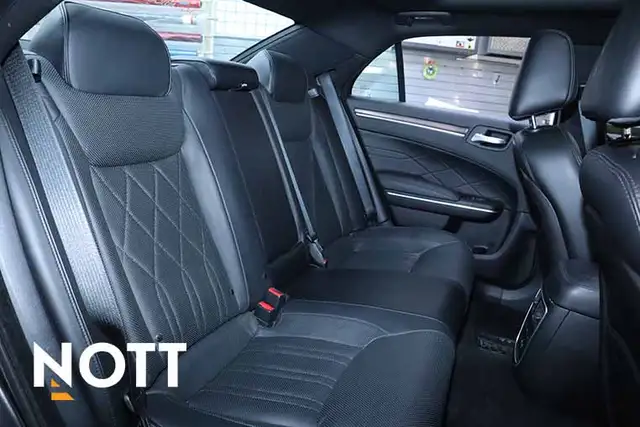 2015 CHRYSLER 300C PLATINUM - Photo 20