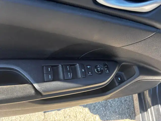 2019 Honda Civic LX, Alloy Wheels, Lane Departure Alert, Htd. Se - Photo 11