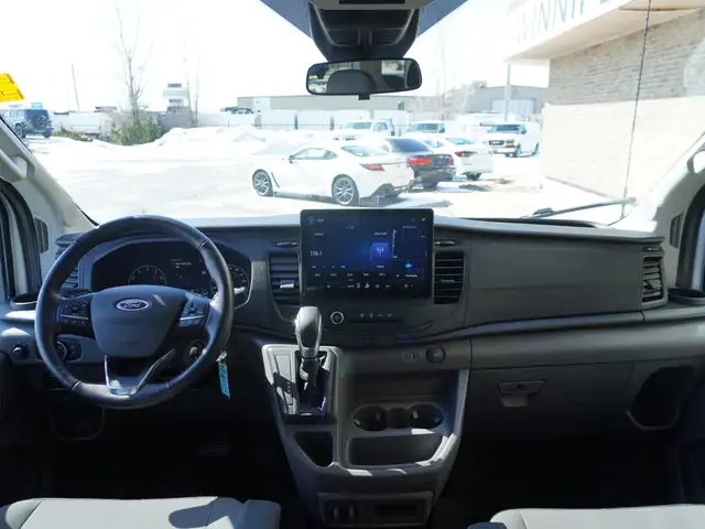 2024 Ford Transit Passenger Wagon T-350 148 Med Roof XL AWD - LO - Photo 2