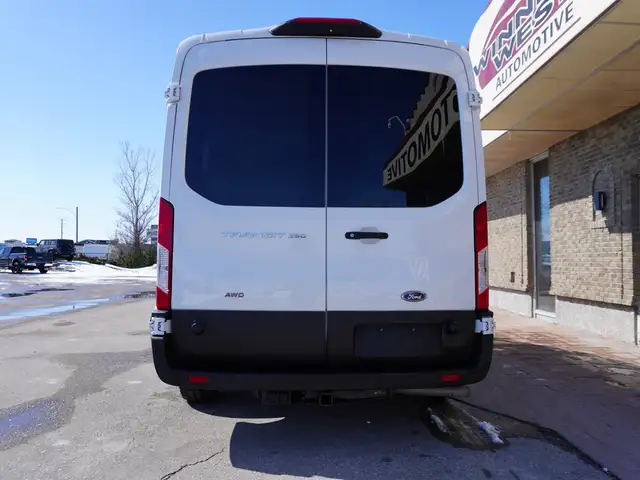 2024 Ford Transit Passenger Wagon T-350 148 Med Roof XL AWD - LO - Photo 17