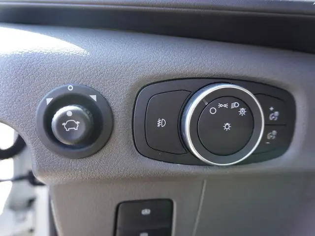 2024 Ford Transit Passenger Wagon T-350 148 Med Roof XL AWD - LO - Photo 25