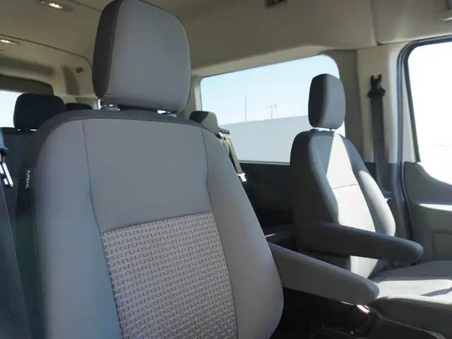 2024 Ford Transit Passenger Wagon T-350 148 Med Roof XL AWD - LO - Photo 45
