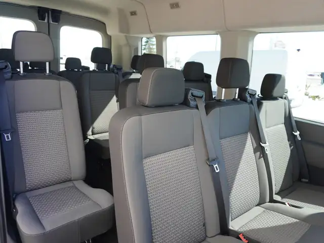 2024 Ford Transit Passenger Wagon T-350 148 Med Roof XL AWD - LO - Photo 48