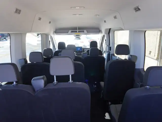 2024 Ford Transit Passenger Wagon T-350 148 Med Roof XL AWD - LO - Photo 61