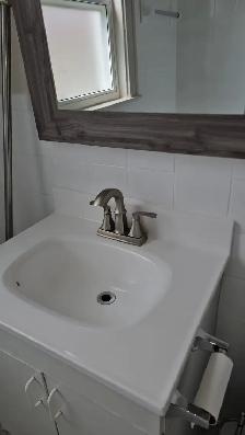 Premium Location-2 Bedroom near University of Windsor - Photo 9