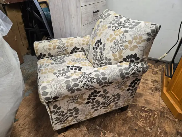 Makonnen Accent Chair - Photo 2