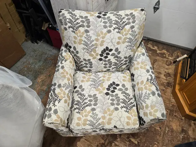 Makonnen Accent Chair - Photo 5