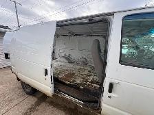 Ford Van E-250 - Photo 5