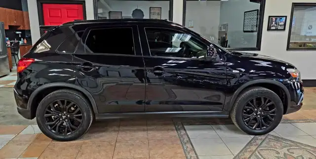 2017 Mitsubishi RVR Black Edition Backup Camera/Bluetooth/All... - Photo 6