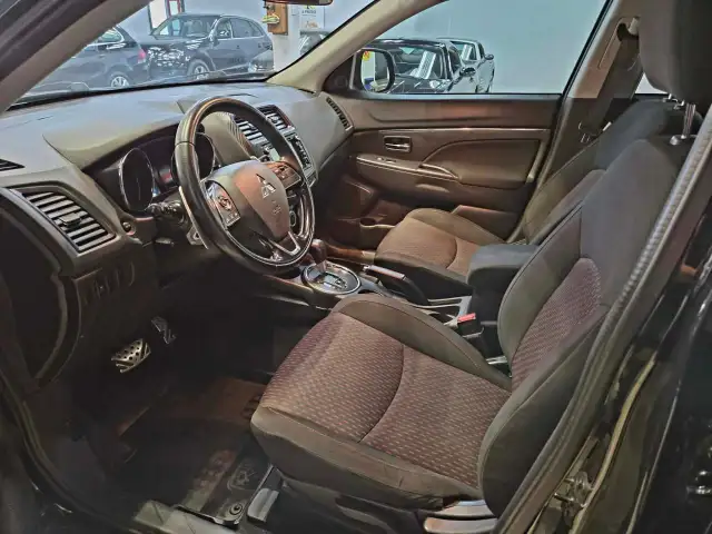 2017 Mitsubishi RVR Black Edition Backup Camera/Bluetooth/All... - Photo 15