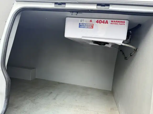 2020 Chevrolet Express - Photo 15