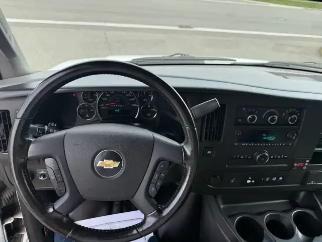 2020 Chevrolet Express - Photo 22