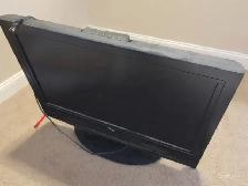 RCA LCD TV- I have lots of TV's here