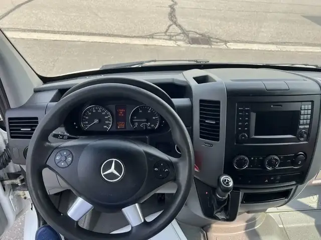 2017 Mercedes-Benz Sprinter Van - Photo 5