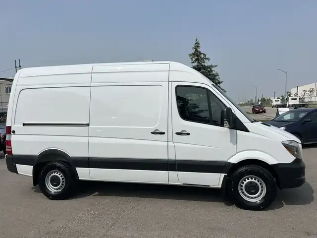 2017 Mercedes-Benz Sprinter Van - Photo 10