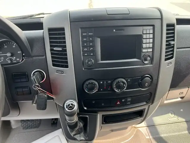 2017 Mercedes-Benz Sprinter Van - Photo 20