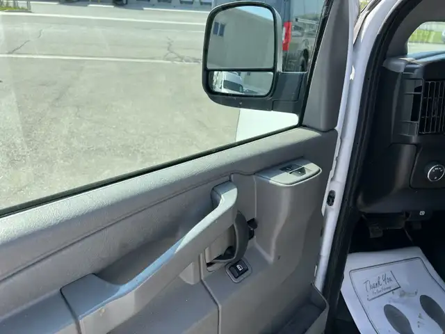 2017 Chevrolet Express Express 2500 -CARGO-  Extended - Photo 17