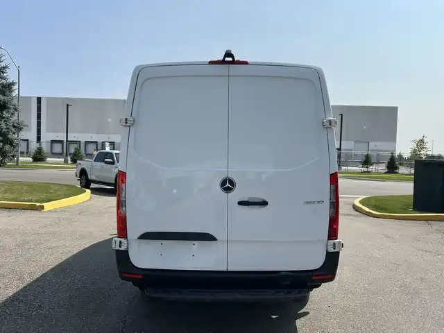 2019 Mercedes-Benz Sprinter Van - Photo 9