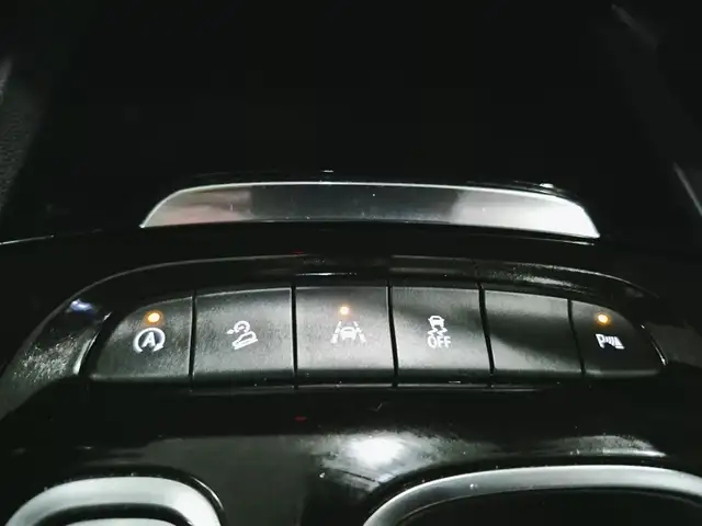 2023 Buick Envision Essence Essence | Save $13,545 vs New - Photo 29