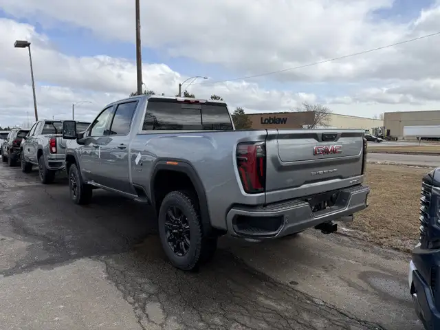 2026 GMC Sierra 3500HD AT4 - Leather Seats - $840 B/W - Photo 4