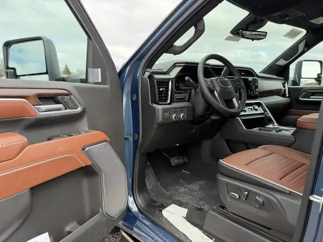 2026 GMC Sierra 2500HD Denali Ultimate - Leather Seats - $927 B/ - Photo 6
